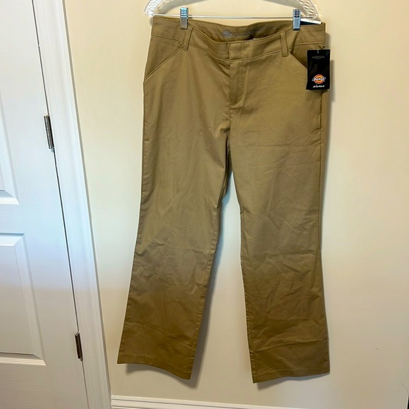 Dickies Woman’s Flex Twill Relaxed Fit Wide Leg Tan Pants / Size 12R / Brand NWT - Picture 1 of 11
